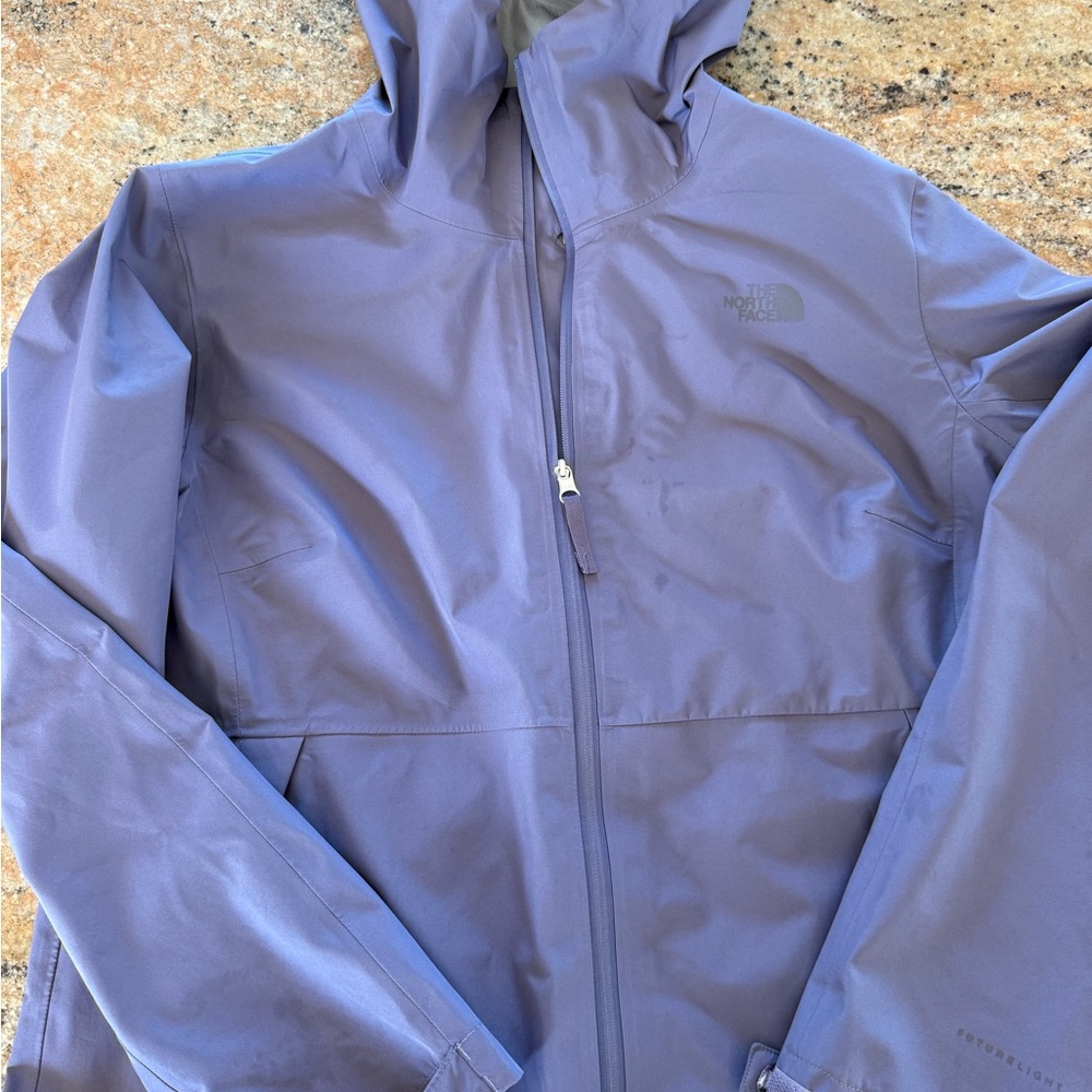 The North Face Men's Blue Raincoat